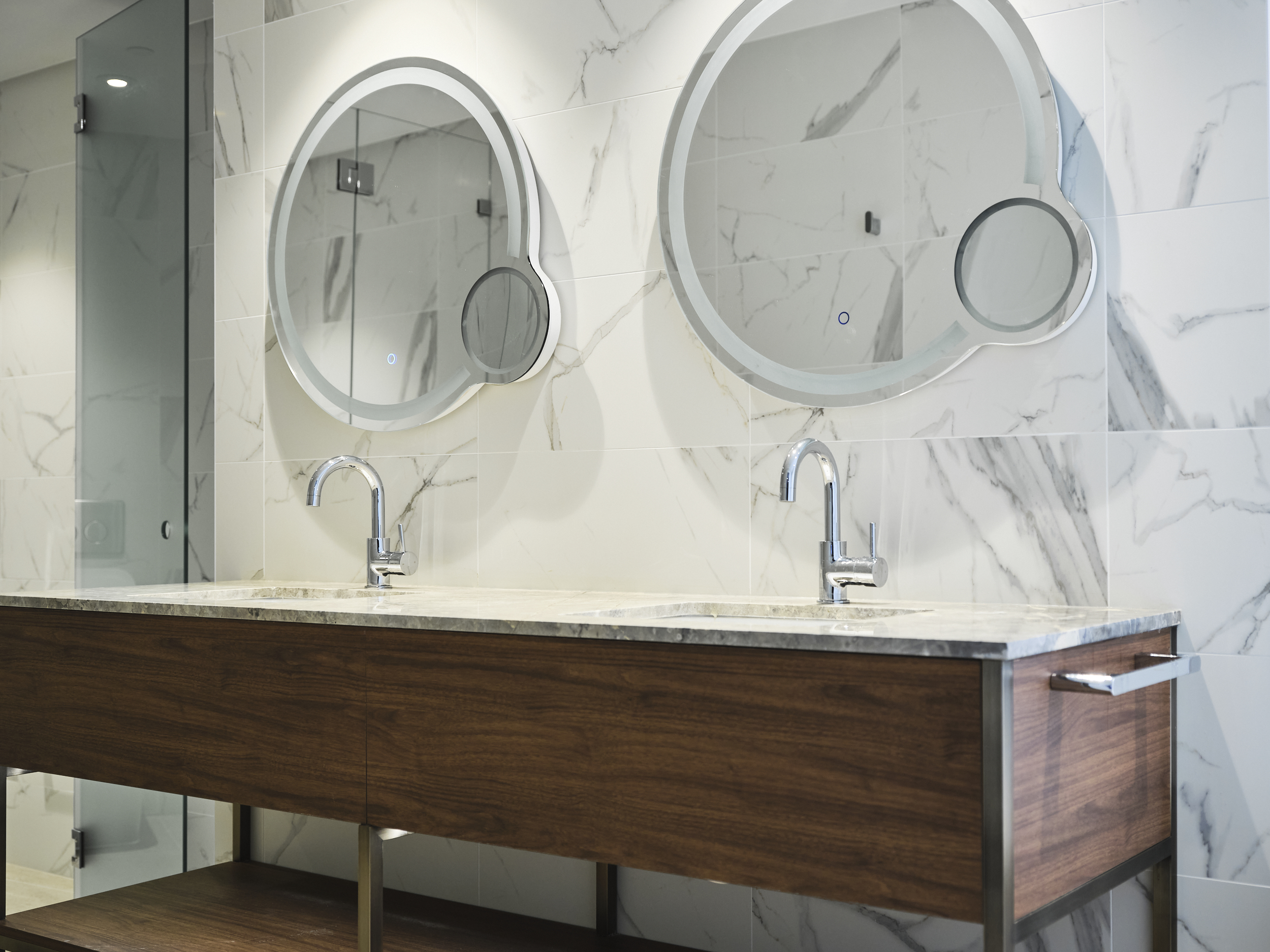 Bathurst 60 Crowne Plaza Hotel